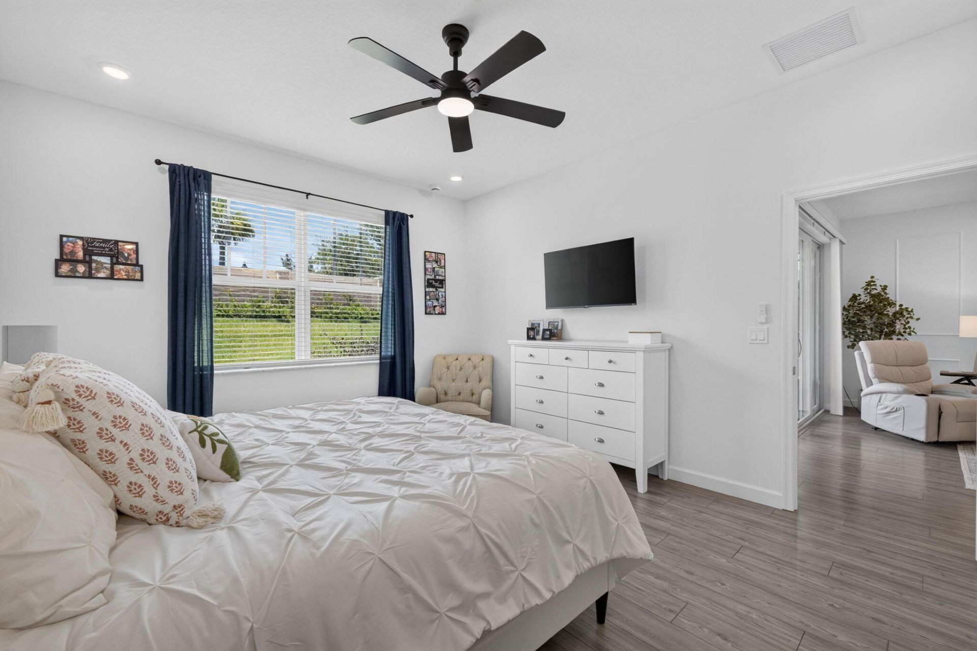 2057 SE Crosswood Way, Port Saint Lucie, FL 34984 Photo
