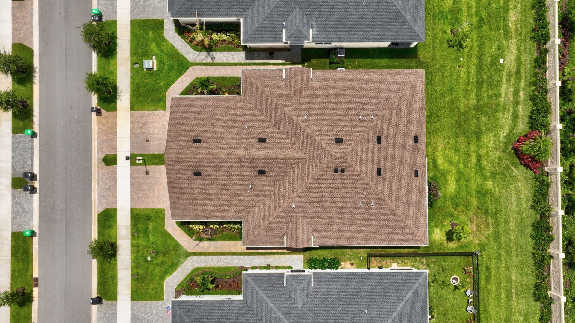 2057 SE Crosswood Way, Port Saint Lucie, FL 34984 Photo