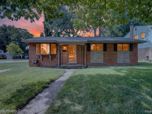 32405 Lyndon Street, Livonia, MI 48154