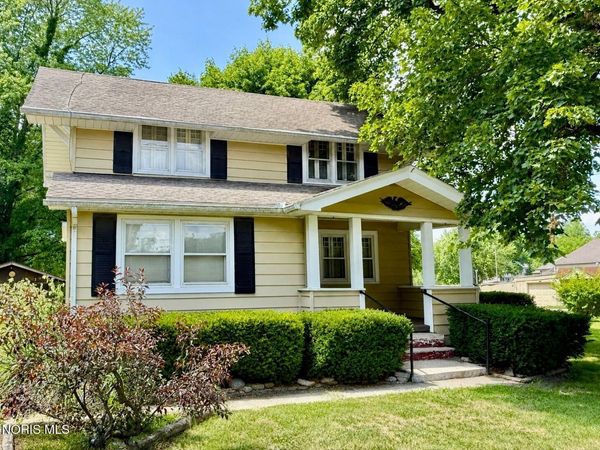 1606 S Crissey Road , Holland, OH 43528