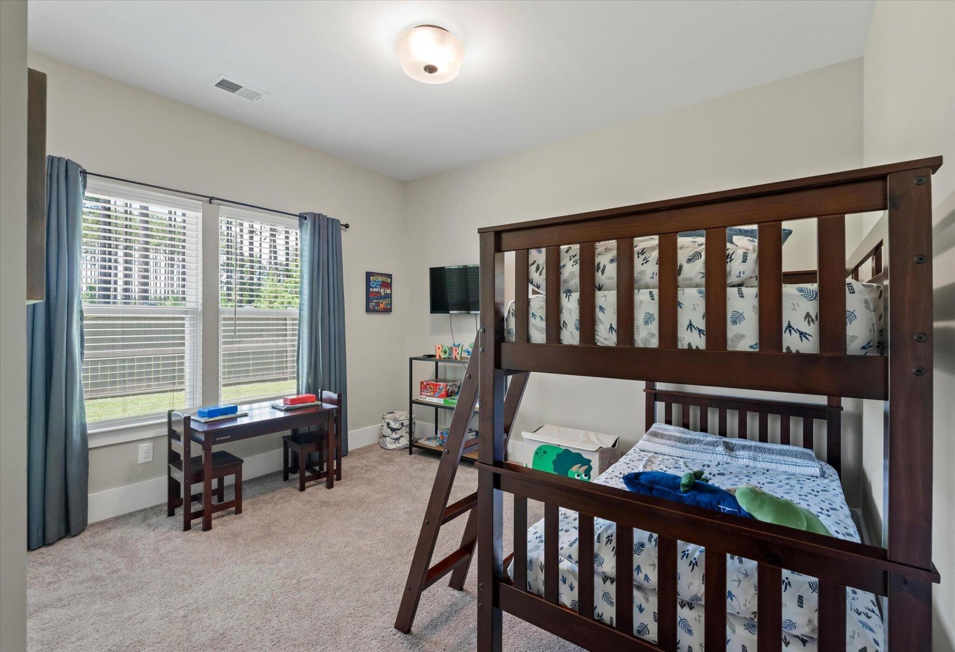 445 Fox Sparrow Court Photo 22
