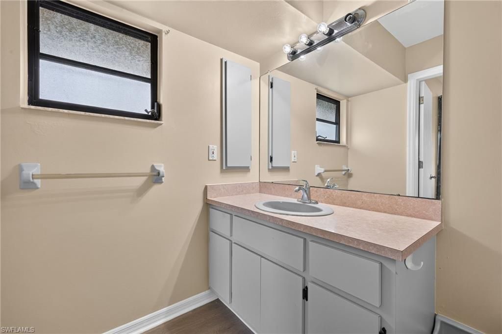 718 SW 35th Ter , Cape Coral, FL 33914 Photo