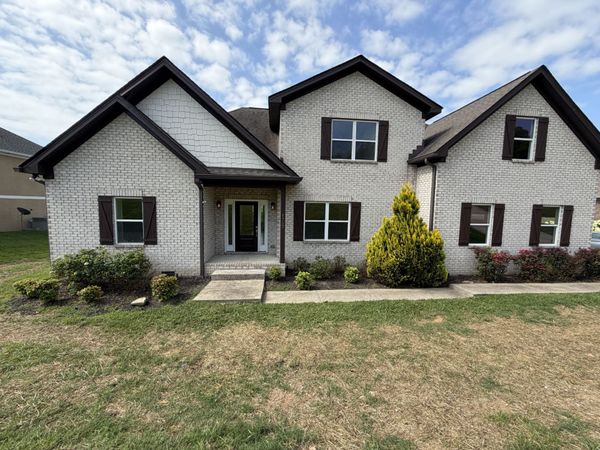 1707 Aster Dr , Columbia, TN 38401