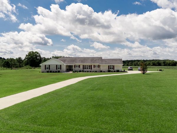 691 Broxton Highway, Fitzgerald, GA 31750