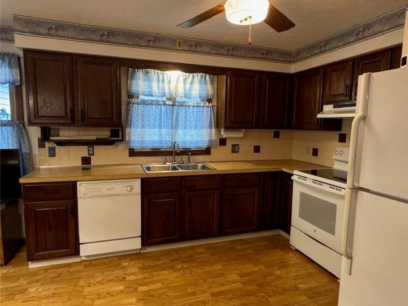 289 Middlefield Drive, Akron, OH 44312 Photo 11