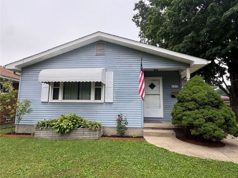 289 Middlefield Drive, Akron, OH 44312 Photo 2