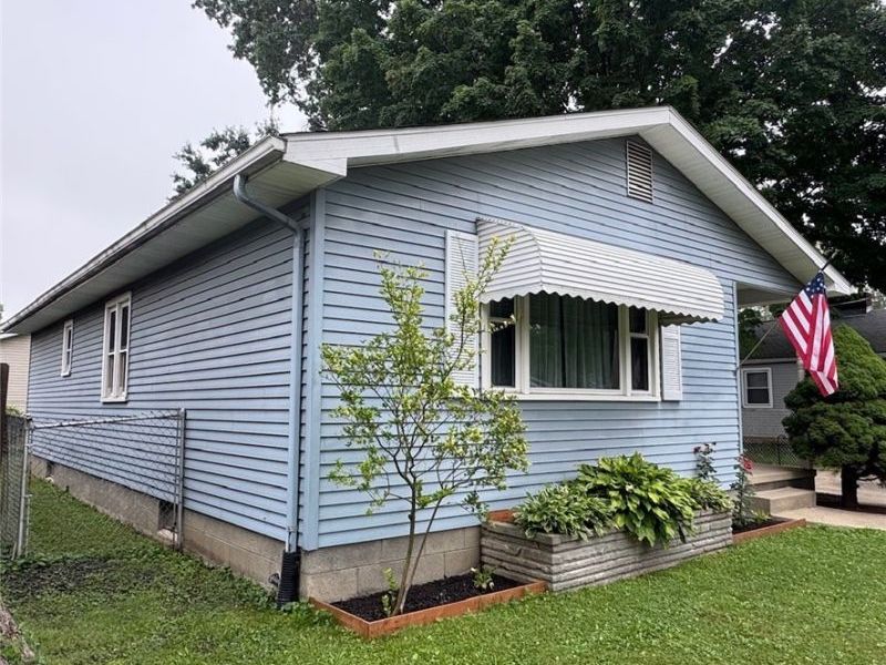289 Middlefield Drive, Akron, OH 44312 Photo 3