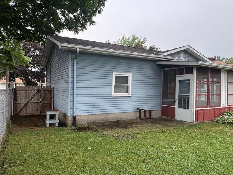 289 Middlefield Drive, Akron, OH 44312 Photo 4
