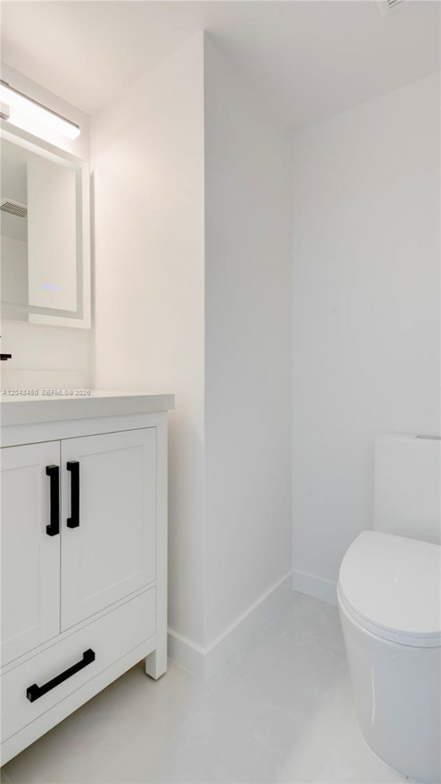 933 NE 24th Ave, Unit 169, Hallandale Beach, FL 33009 Photo