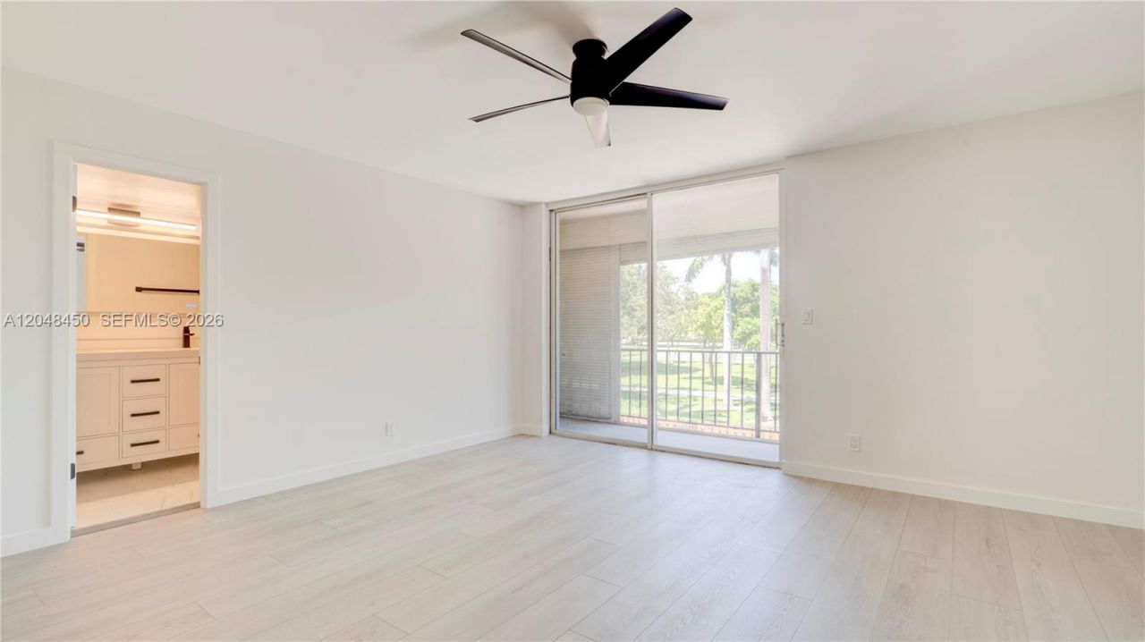 933 NE 24th Ave, Unit 169, Hallandale Beach, FL 33009 Photo