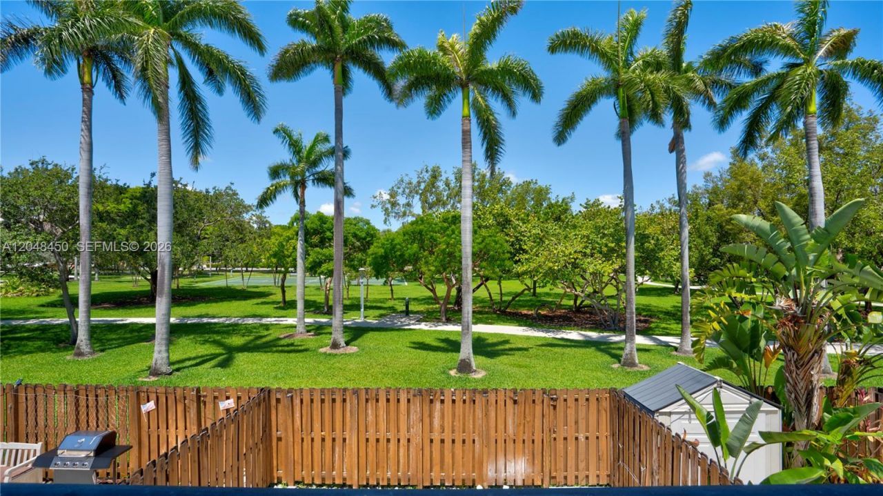 933 NE 24th Ave, Unit 169, Hallandale Beach, FL 33009 Photo