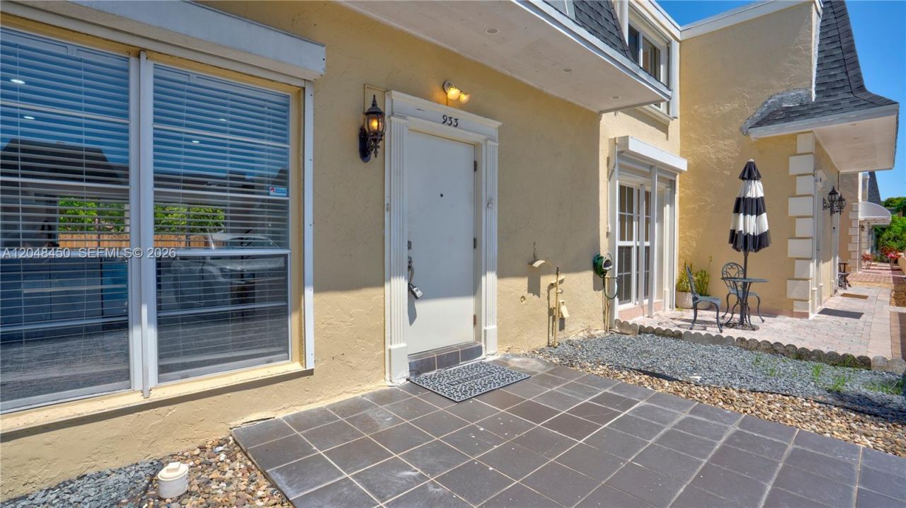 933 NE 24th Ave, Unit 169, Hallandale Beach, FL 33009 Photo