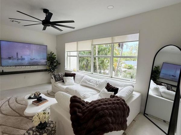 715 SW 4th Ave, Fort Lauderdale, FL 33315