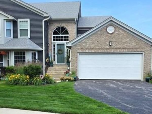 346 Kresswood Drive , Unit 10D, West Chicago, IL 60185