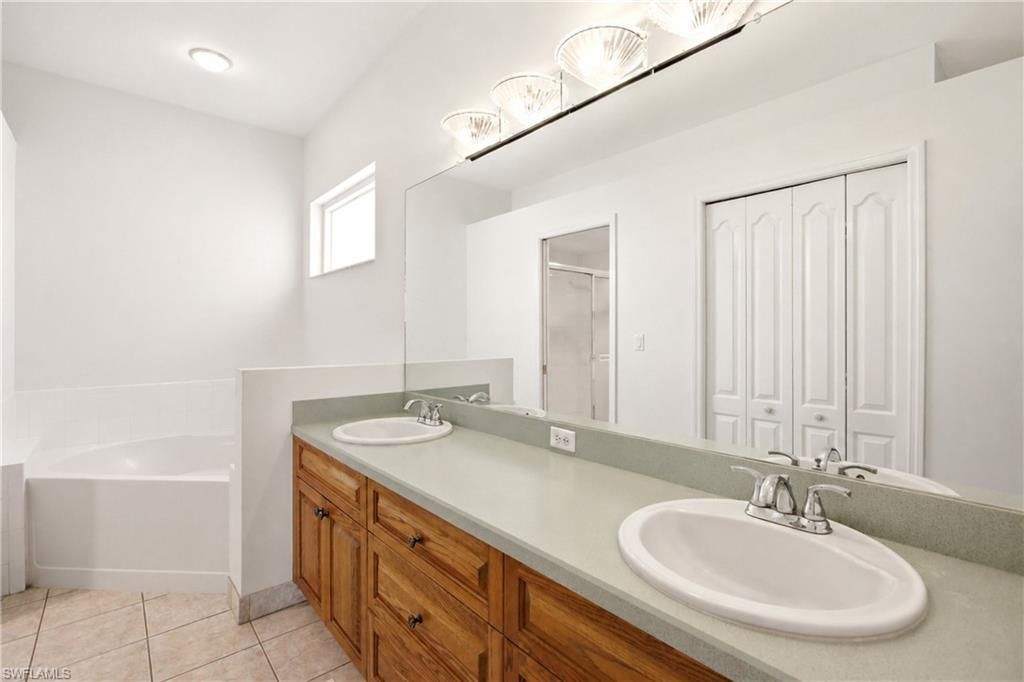 25521 Inlet Way Ct, Bonita Springs, FL 34135 Photo