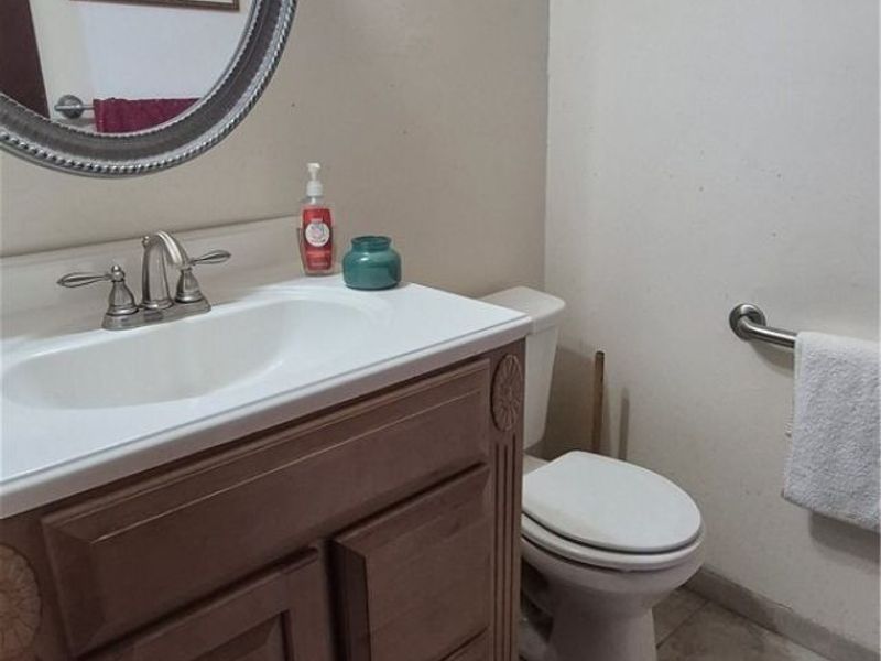 8415 Newcomb Drive, Parma, OH 44129 Photo 17