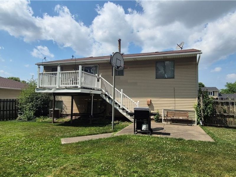 8415 Newcomb Drive, Parma, OH 44129 Photo 21
