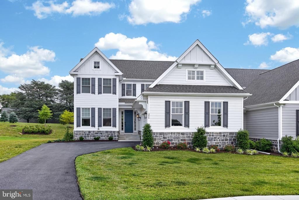 306 MERION COURT , KENNETT SQUARE, PA 19348