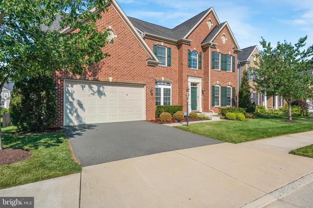 41443 Carriage Horse Drive , Aldie, VA 20105 Main Photo