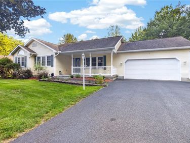 105 Portal Drive, Oriskany, NY 13424