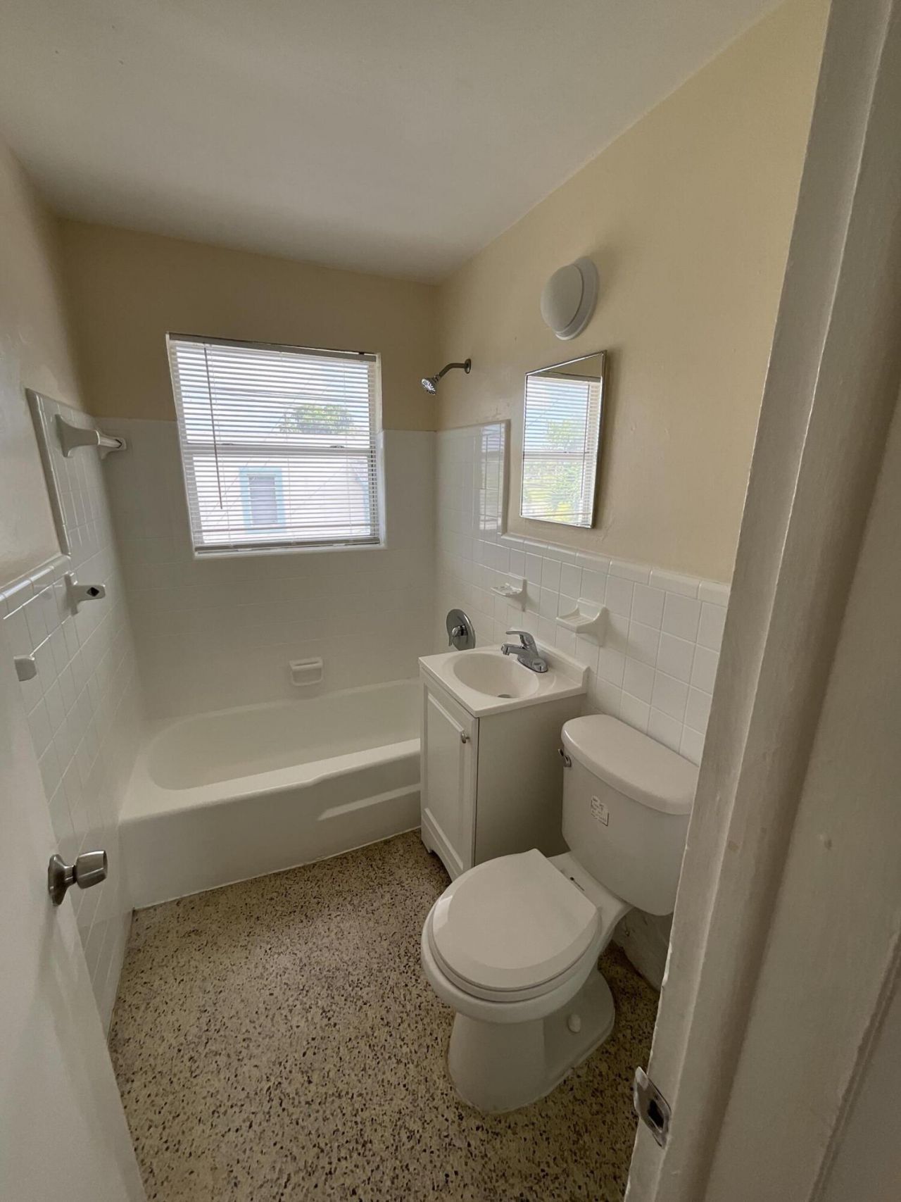 1025 13th Street, Unit 6, West Palm Beach, FL 33401 Photo