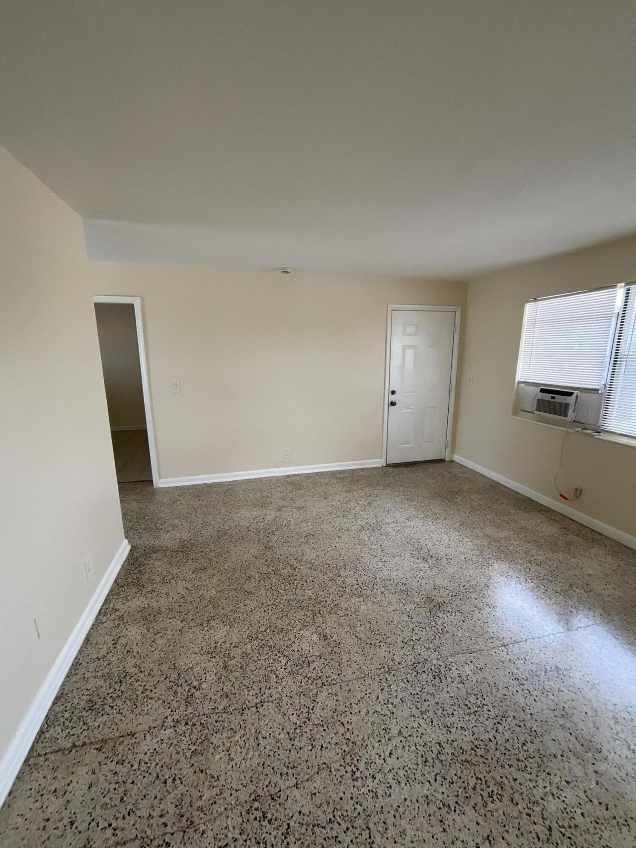 1025 13th Street, Unit 6, West Palm Beach, FL 33401 Photo