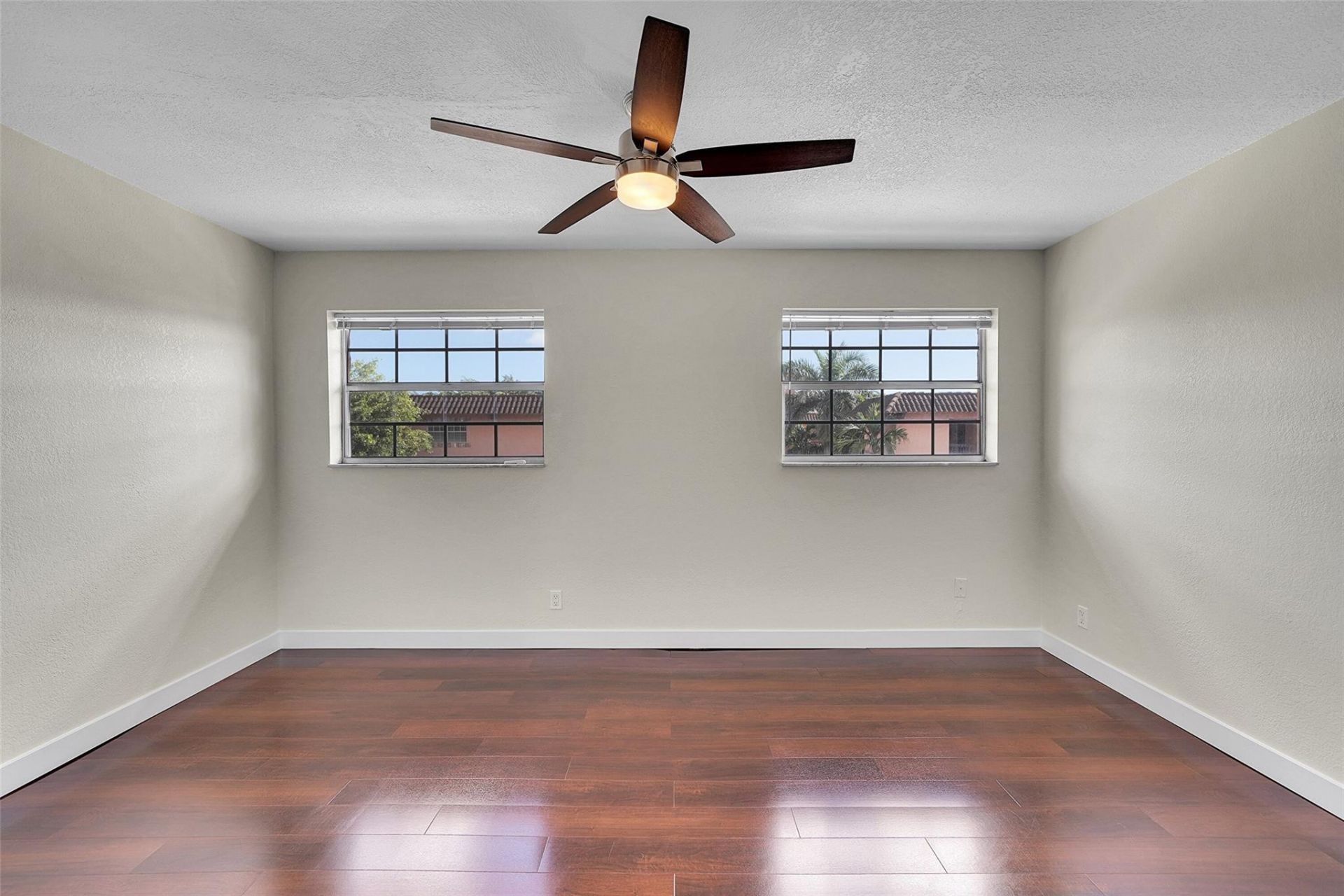 650 Tennis Club Drive, Unit 305, Fort Lauderdale, FL 33311 Photo