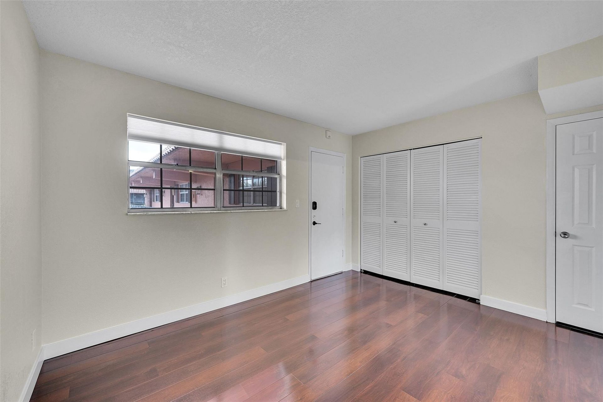 650 Tennis Club Drive, Unit 305, Fort Lauderdale, FL 33311 Photo