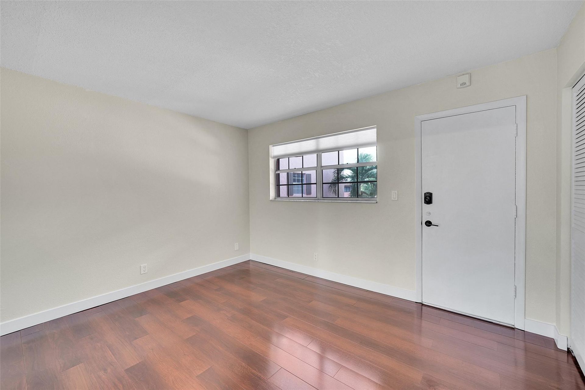 650 Tennis Club Drive, Unit 305, Fort Lauderdale, FL 33311 Photo