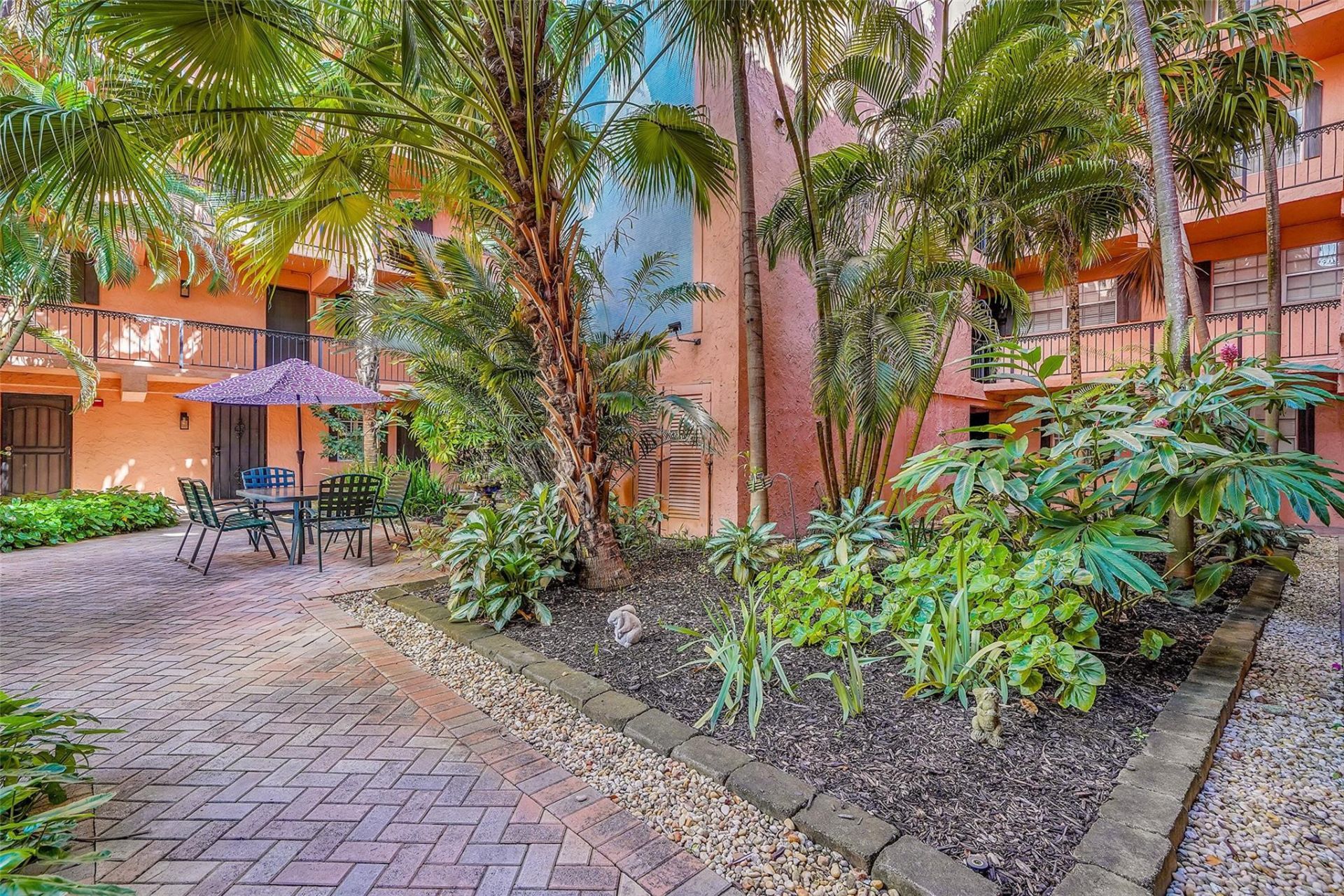 650 Tennis Club Drive, Unit 305, Fort Lauderdale, FL 33311 Photo
