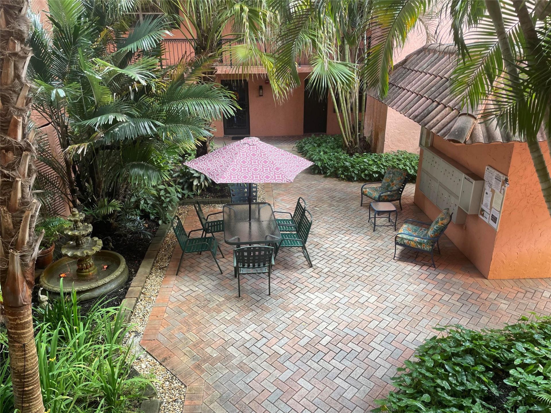 650 Tennis Club Drive, Unit 305, Fort Lauderdale, FL 33311 Photo