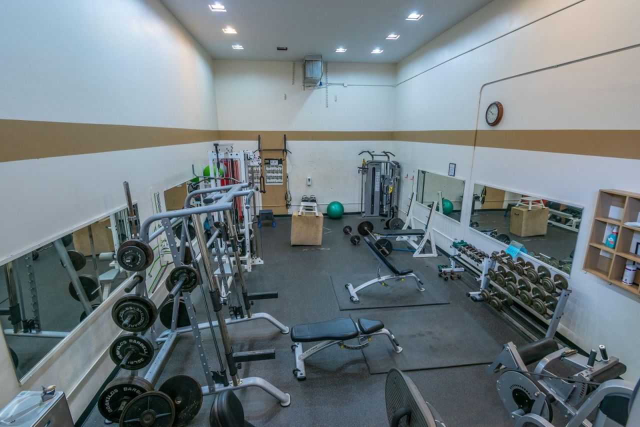 650 Tennis Club Drive, Unit 305, Fort Lauderdale, FL 33311 Photo