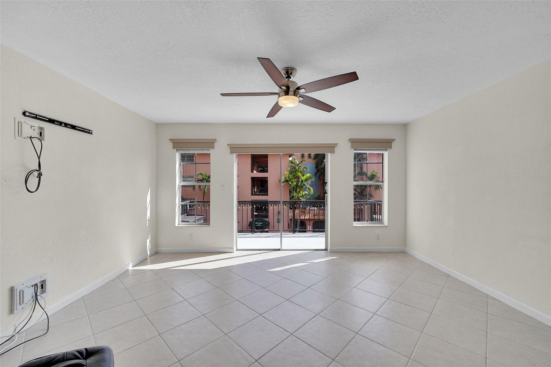 650 Tennis Club Drive, Unit 305, Fort Lauderdale, FL 33311 Photo
