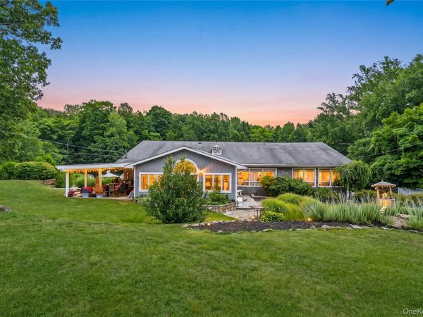289 Oak Ridge Road, Hopewell Junction, NY 12533