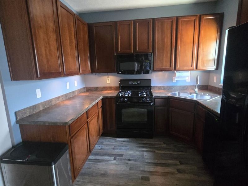 185 W Case Street , Powell, OH 43065 Photo 10