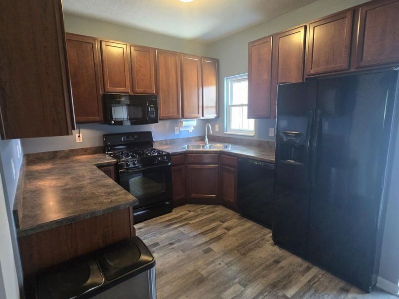 185 W Case Street , Powell, OH 43065 Photo 9