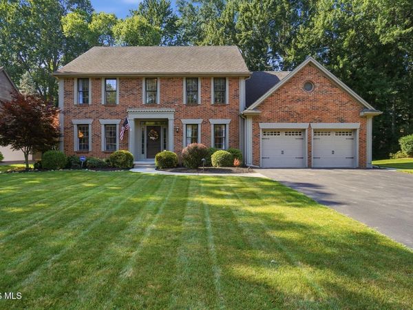 7231 Whispering Oak Drive, Sylvania, OH 43560
