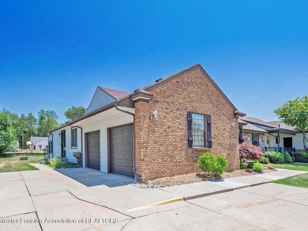 472 Red Cedar Boulevard, Williamston, MI 48895