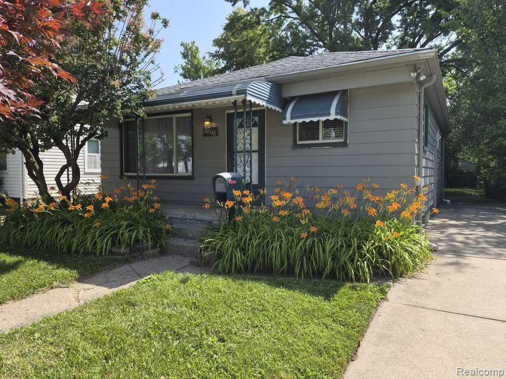 20548 Poinciana, Redford Township, MI 48240 Main Photo