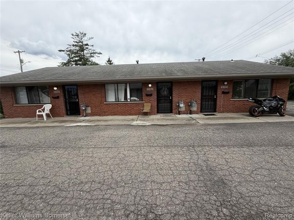 4186 Drouillard Street, Lincoln Park, MI 48146