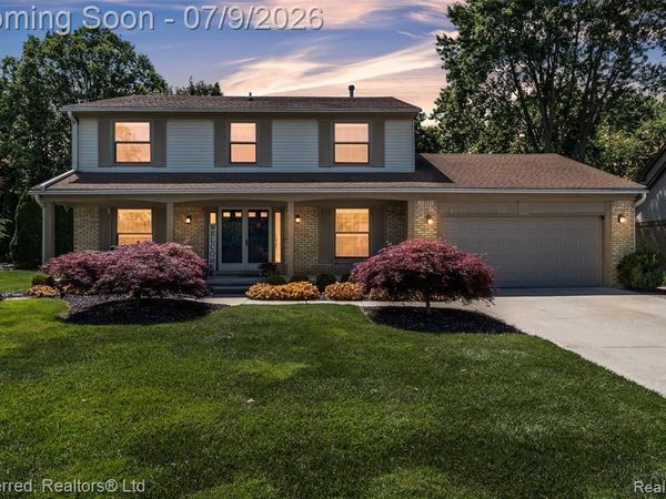 20155 Wayne Road, Livonia, MI 48152