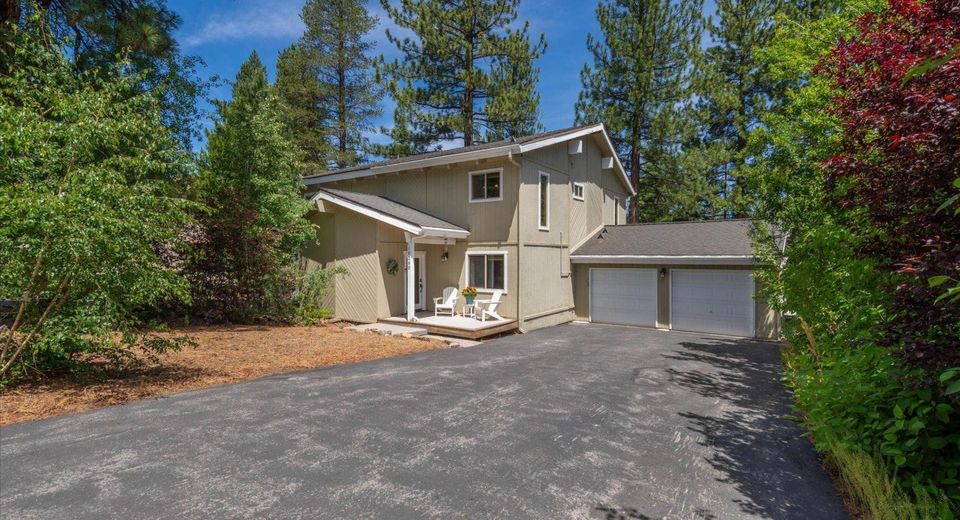 10260 Schaffer Drive, Truckee, CA 96161 Photo
