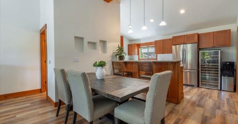 10260 Schaffer Drive, Truckee, CA 96161 Photo