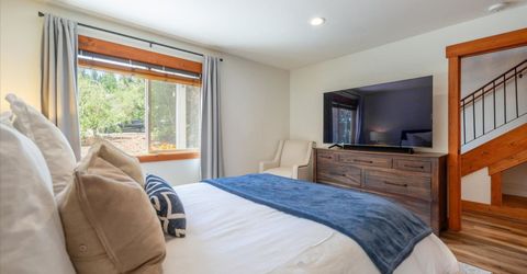 10260 Schaffer Drive, Truckee, CA 96161 Photo