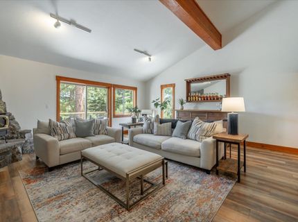 10260 Schaffer Drive, Truckee, CA 96161 Photo