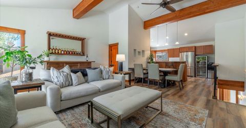 10260 Schaffer Drive, Truckee, CA 96161 Photo