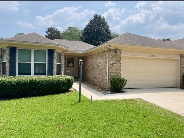 4280 River Chase , Tallahassee, FL 32309