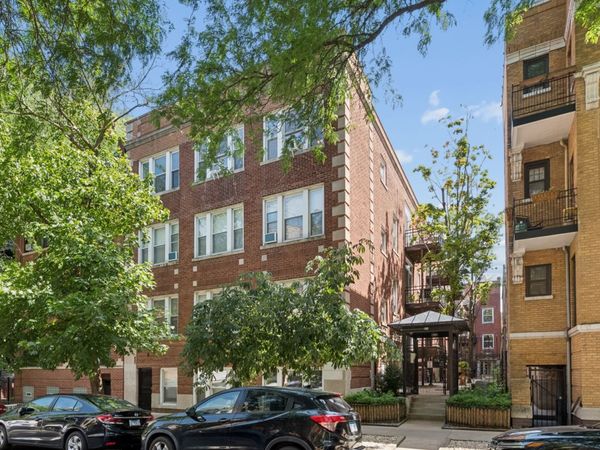 715 W Barry Avenue , Unit 5B, Chicago, IL 60657