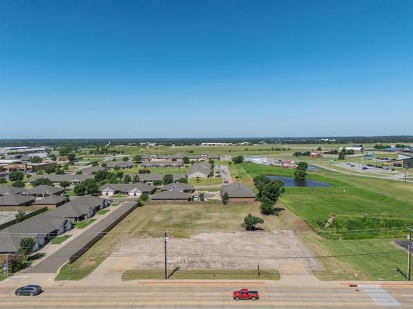 1718 N Kickapoo Avenue, Shawnee, OK 74804