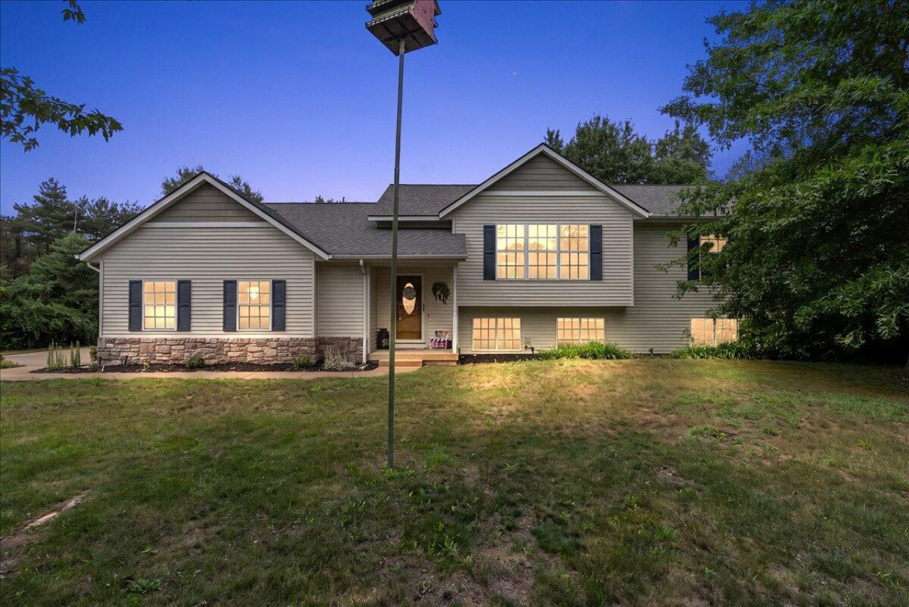 6473 Pine Point Court, Coopersville, MI 49404 Main Photo
